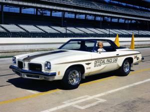 Oldsmobile Cutlass Indy 500 Pace Car 1974 года